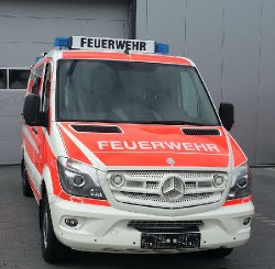 Einsatzleitwagen Mercedes Sprinter FF Butzbach

Radstand: 3665mm
Motorleistung: 120KW (307)
